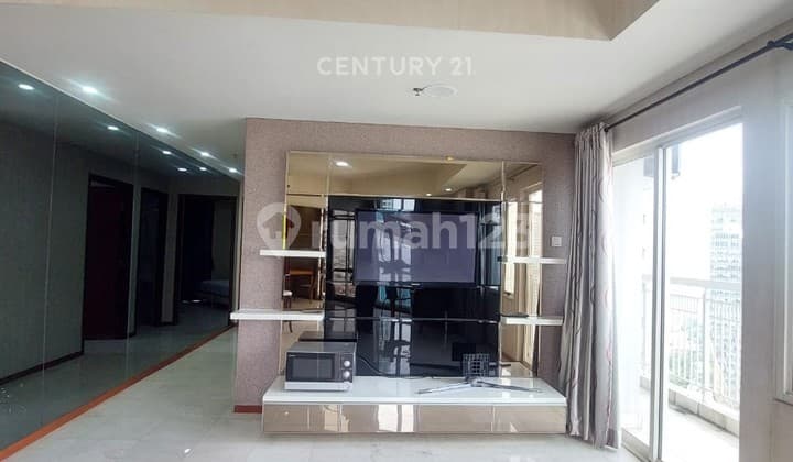 Disewakan Apartemen Royal Mediterania Garden di Tanjung Duren