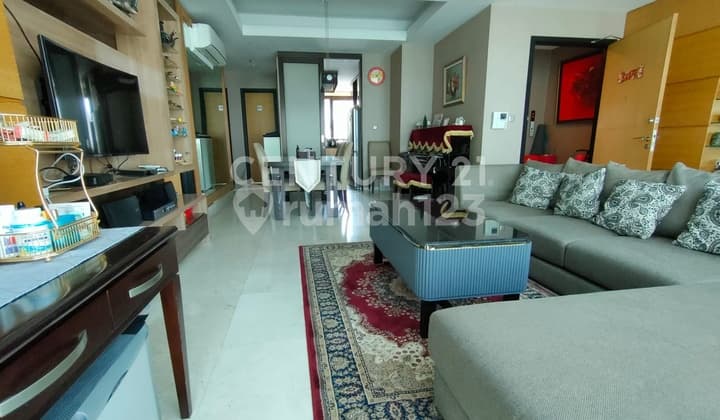 3 Bedroom Apartment with Private Lift Strategic Location