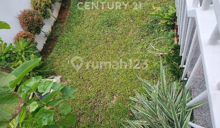 Strategic House In Scbd Area With 5 Bedrooms