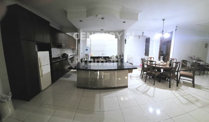 House for Sale in Taman Aries, Meruya, West Jakarta.