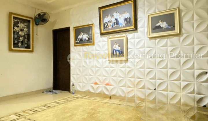 DIJUAL : Rumah Mewah Klasik-Mediterania di Cilandak selangkah dari Mall CITOS