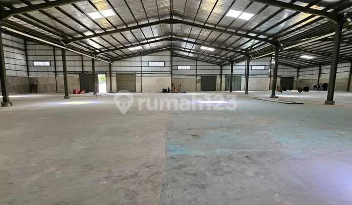 Rent Warehouse Kapuk Kamal Area 400 - 3000 M Near Toll and Airport
