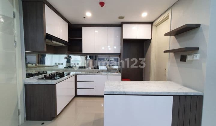 Apartment Rainbow Spring 3BR Furnished Strategis di Gading Serpong
