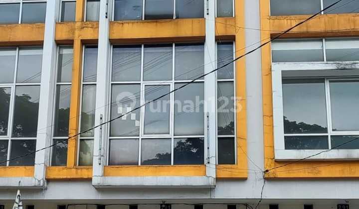 Ruko 3Lt Kawasan Ramai Siap Pakai Ruko Dirjen Palem Semi Karawaci