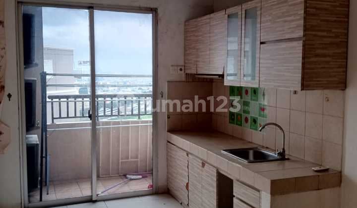 Apartemen Mewah 2 Kamar Semi Furnished View Kolam Renang