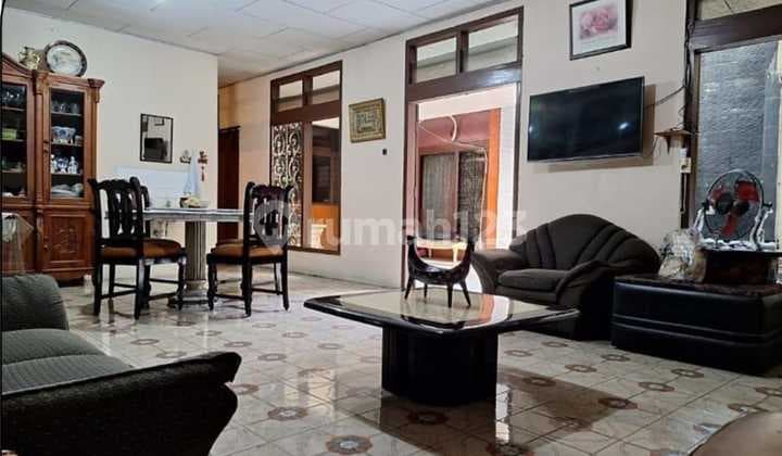 Rumah Berlokasi Strategis Berada di Pusat Kota di Jl. Saharjo Setia Budi Jakarta Selatan