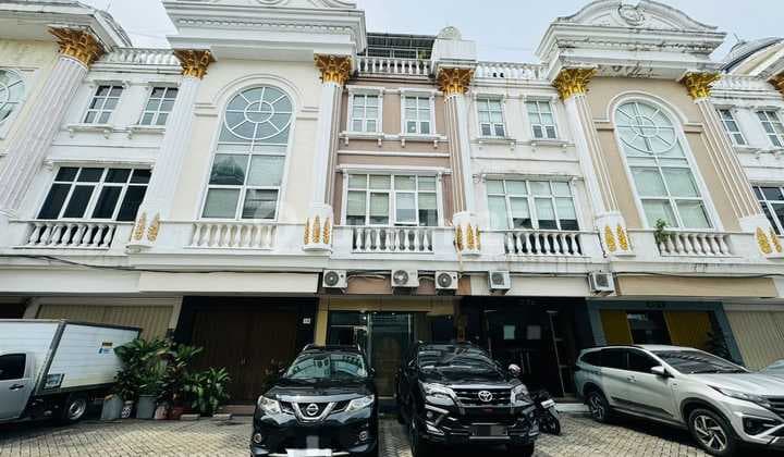 Ruko 4 Lantai Cocok untuk Kantor Siap Pakai di Komplek Crown Palace Tebet Jakarta Selatan
