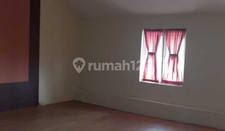 Rumah Nyaman 2 Lantai Bintara Bekasi Dekat Pasar Bintara