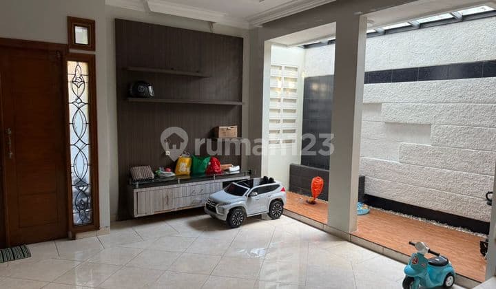 Dijual Rumah Siap Huni Posisi Hook di Kemang Pratama 3 Bekasi