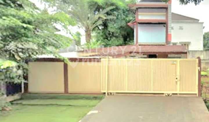 Dijual Gedung Kantor 3 Lantai Dekat Pintu Tol JORR di Duren Sawit Jakarta Timur