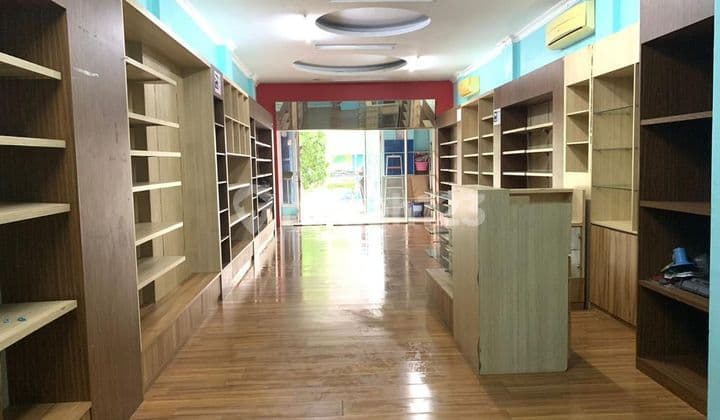 Ruko 3 Lantai Full Renovasi Siap Pakai di Hawaii City Resort Cengkareng Jakarta Barat