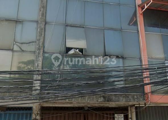 Strategic Shop House Near Schools & Culinary Spots, Ideal for Online Business in Vikamas Penjaringan, North Jakarta.