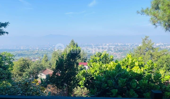 Rumah Besar Best View City Di Dago Pakar Dekat Tempat Wisata