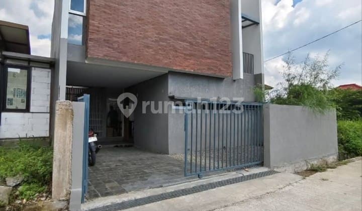 Rumah Baru 2 Lantai Konsep Industrial Modern Di Cisaranten Arcamanik