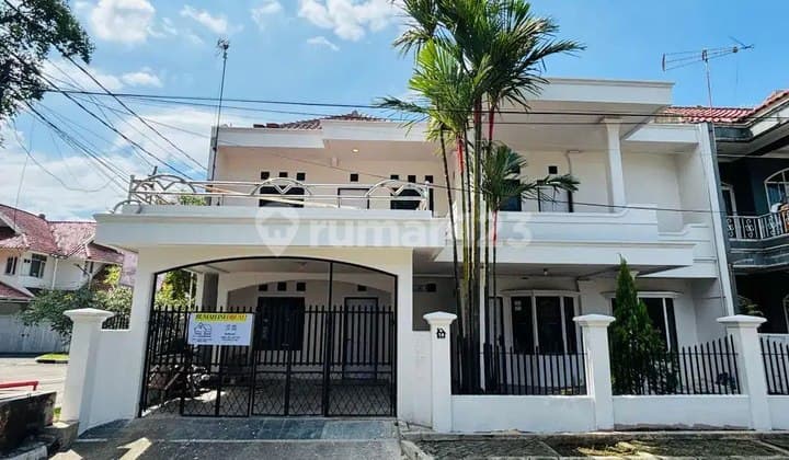 Rumah komplek Aria Graha Regency kota Bandung Full Renov Hook