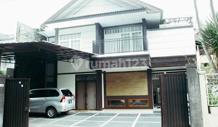 Rumah Modern Siap Huni Kawasan Bandung Utara Dekat Kampus upi