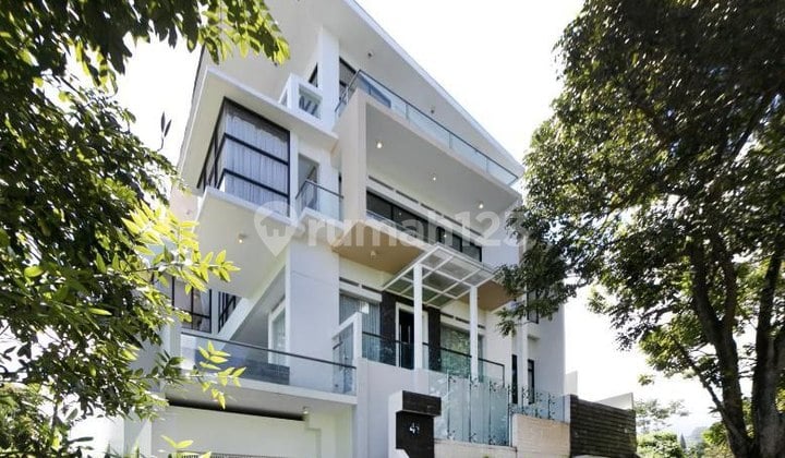 Rumah Mewah Minimalis Tropis Di Mainroad Resor Dago Pakar Ada Kolam Renang