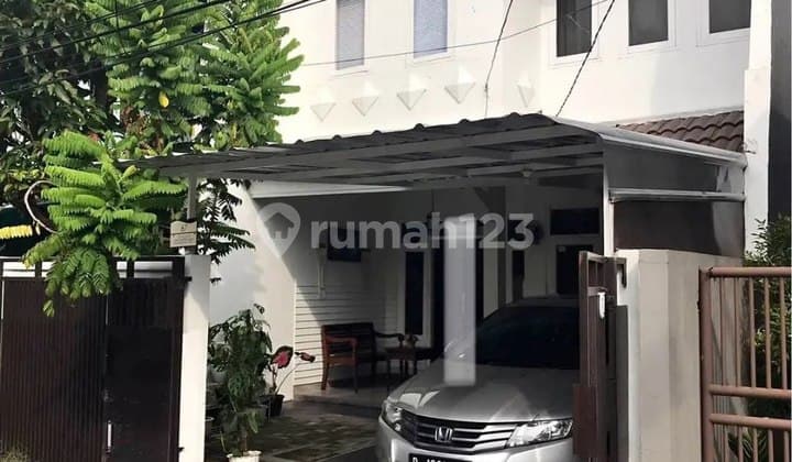 Rumah Cantik Terawat Siap Huni Komplek Sanggar Hurip Lokasi Strategis