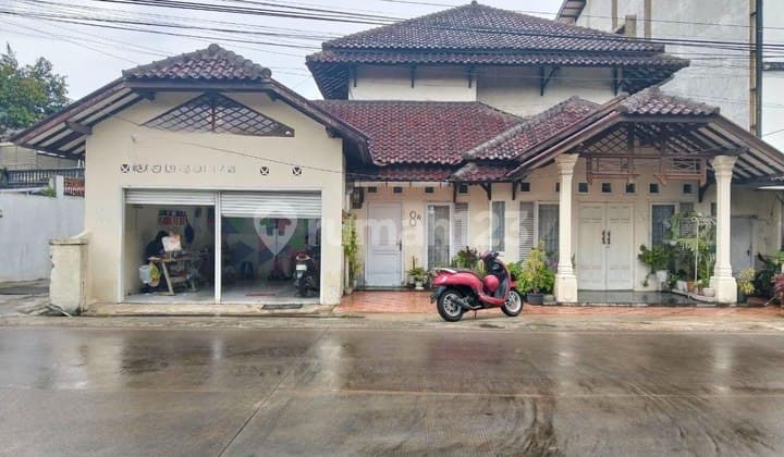 Rumah Terawat Siap Huni Lokasi Turangga Dekat ke Pusat Kota