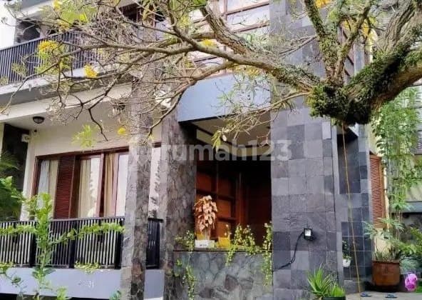 Rumah Villa Sangat Cocok Untuk Investasi Lokasi Resor Dago Pakar