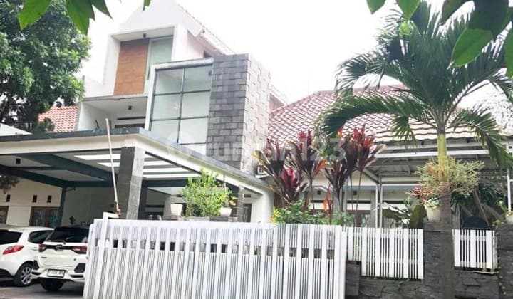 Rumah Mewah Terawat Siap Huni Komplek Antapani Lingkungan Nyaman