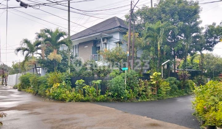 Rumah Siap Huni Posisi Hook Di Turangga Dekat Ke Pusat Kota