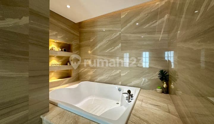 Dijual Cepat Rumah 2 Lantai Di Aquamarine, Pondok Hijau Golf, Gading Serpong, Tangerang Baru Renovasi & Siap Huni Paling Murah