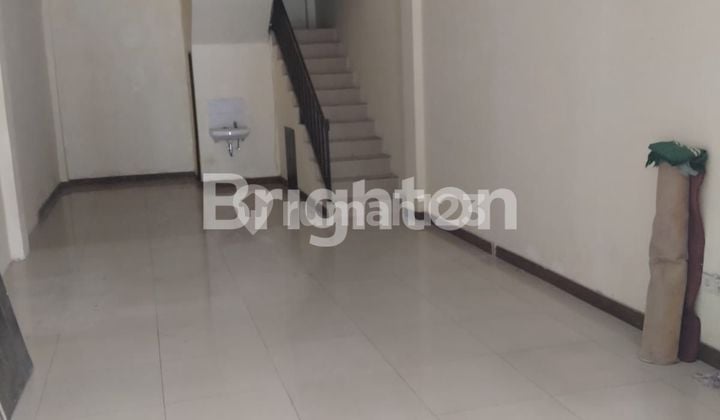RUKO STRATEGIS 3.5 LANTAI DI JALAN RAYA BOGOR
