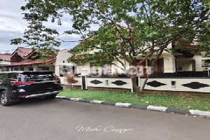 Hunian Hook Pesona Khayangan Depok