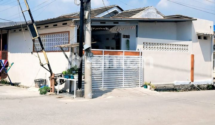 HUNIAN HOOK DI GRIYA ARTHA SEPATAN