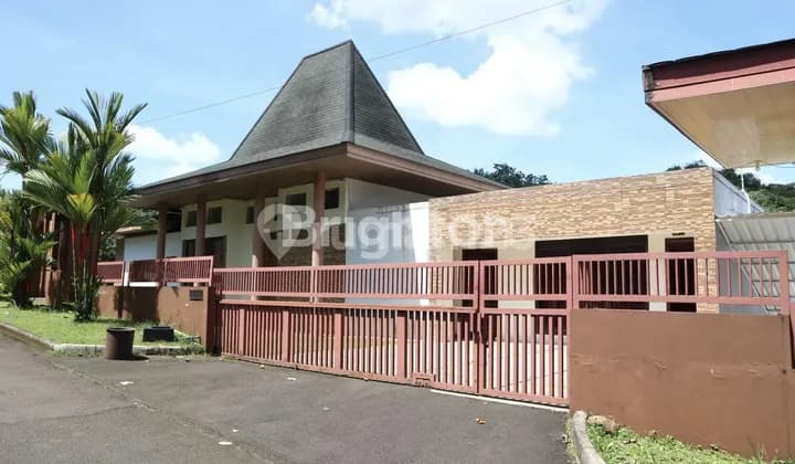 VILLA VIMALA HILLS PUNCAK BOGOR