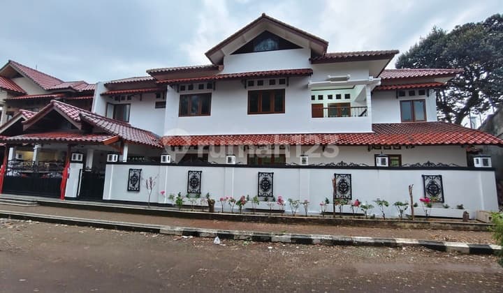 Rumah 2 Lantai Pesona Khayangan Siap Huni di Jl. Pesona Khayangan Blok Cm No. 22, Mekar Jaya, Sukma Jaya, Kota Depok, Jawa Barat, Indonesia, 16411, Margonda