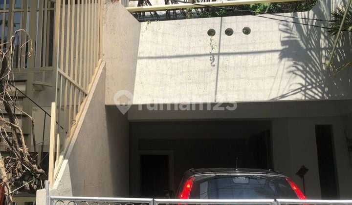 DIJUAL RUMAH 8 KAMAR Rumah DI DAERAH Senen Jakarta Pusat