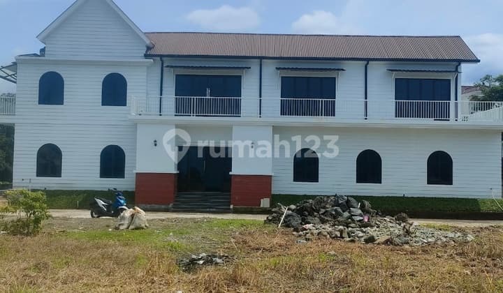 Semi Villa House with View of the Sea and City of Manado