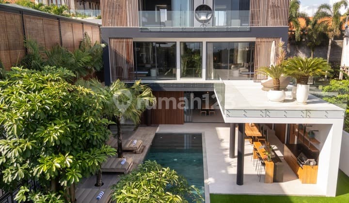 FREEHOLD : BREND NEW LUXURY VILLA LOCATED IN PREMIUM UNGASAN ULUWATU NEAR TO SUPERMARKET AND SIDEWALK MALL
