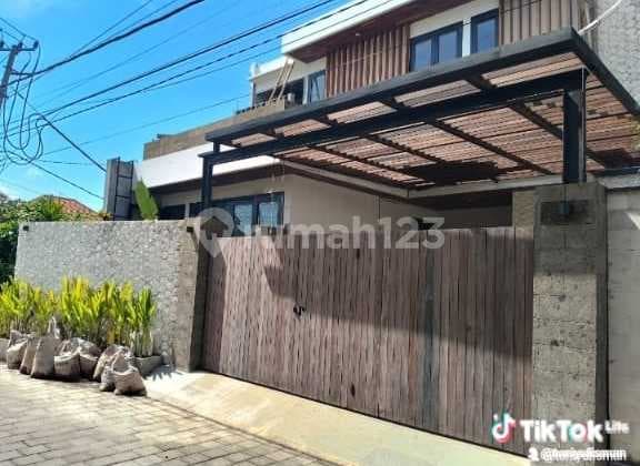 Di jual Villa Baru di Sanur