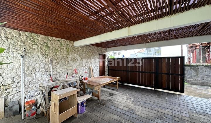 Villa modern di Sanur dekat dengan pusat kota Denpasar.hanya berjarak 5 menit ke Renon dan 10 menit ke pantai Sanur.