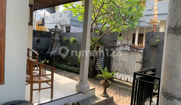 Di jual rumah 1 lantai Masih tearwat bai & siap huni Lokasi jl gatsu tengah VI Denpasar utara bali