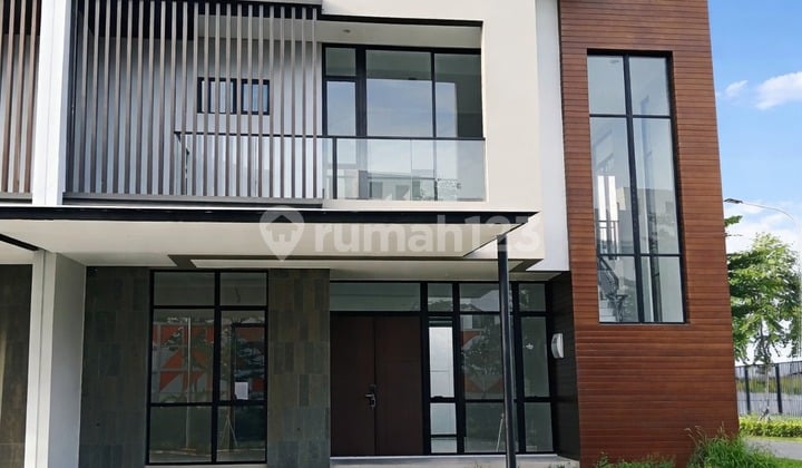 Rumah Hoek 13X20 Brand New Jarang Ada di Kuningan Village Pik 2