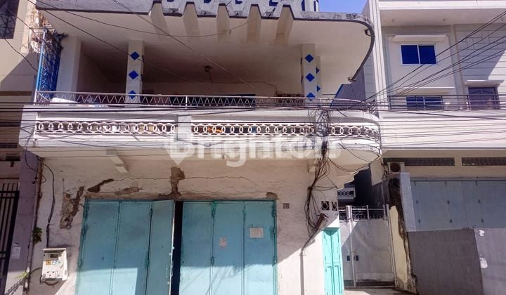 Rumah Vintage Di China Town Makassar