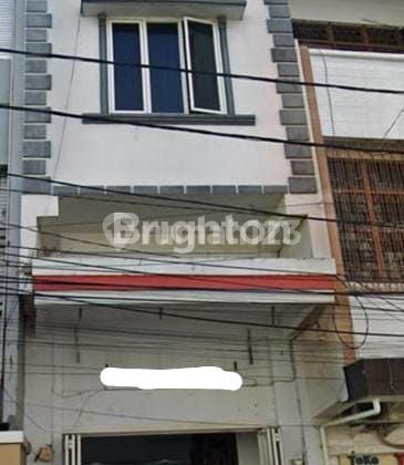 Ruko Cuan 4,5 Lantai Sangat Strategis