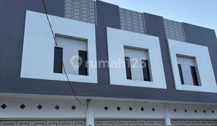 Rumah 2 Lantai di Kota Palu