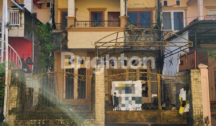 Rumah 2 Lantai di Raya Pendidikan