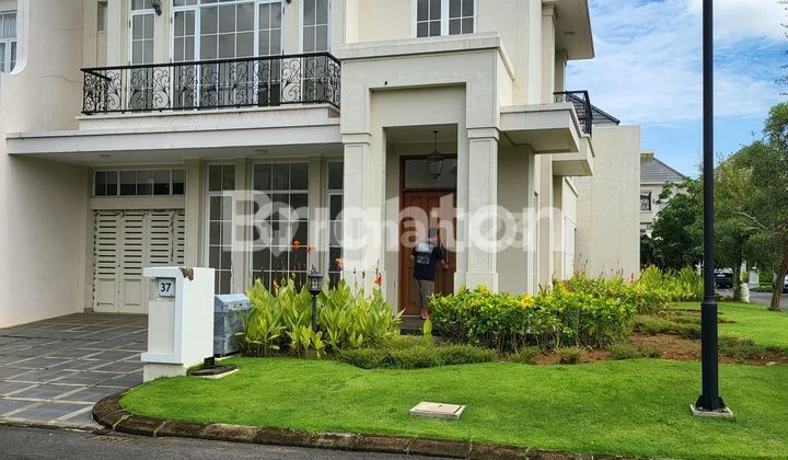 Rumah Hook Mewah Summarecon Mutiara Jade