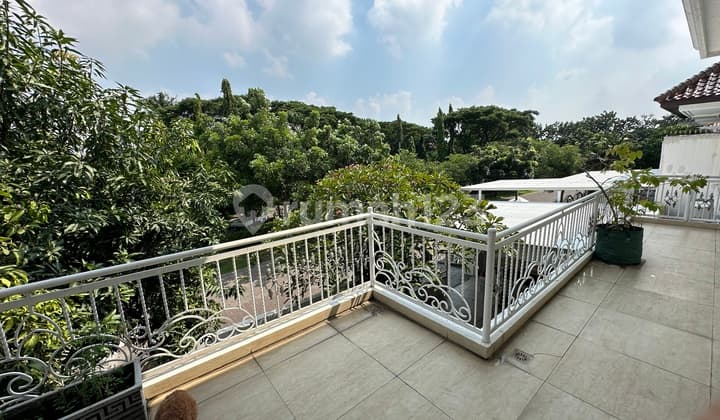 Dijual Rumah Elite 2 Lantai di Graha Family Dekat Pakuwon Wiyung Citraland Tol Satelit