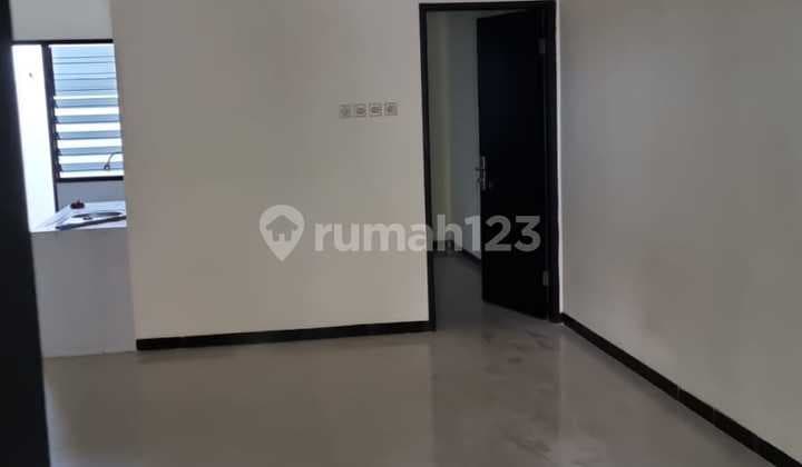 Rumah Karang Asem di Jalan Besar siap huni (Jalan utama karang asem)baru renov blm pernh ditempati