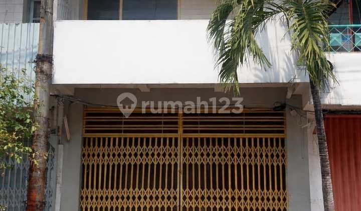 2-Story Shop House in Downtown Semarang, Chinatown Trading Area