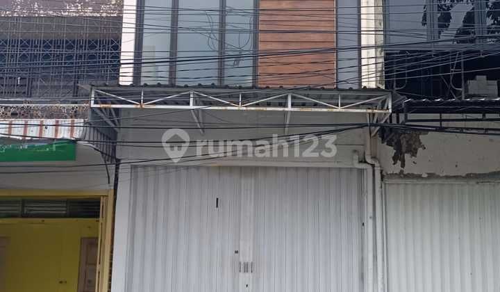 Ruko 2 Lantai Siap Pakai Lokasi Strategis Pusat Pertokoan Tengah Kota