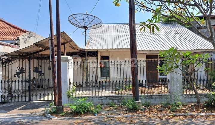 RUMAH RUNGKUT BUTUH RENOVASI