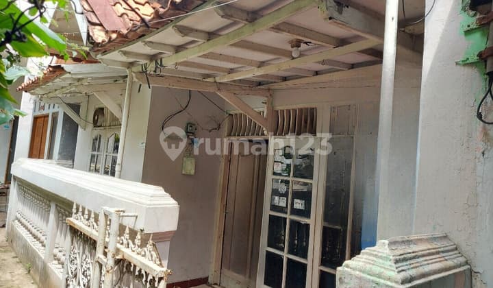 Rumah Hitung Tanah Jauh Dibawah NJOP (1,8 M) di Daerah Kalibata Utara Jakarta Selatan